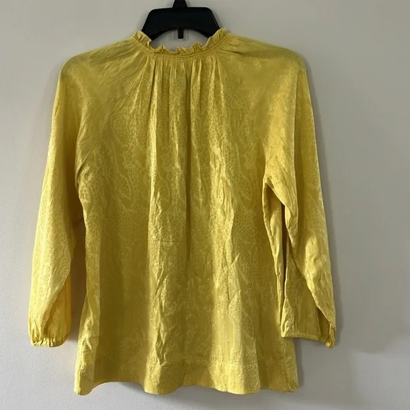 BCBG MAX AZRIA 100% SILK YELLOW CITRINE LONG SLEEVE TOP SIZE XS/S - Picture 6 of 13